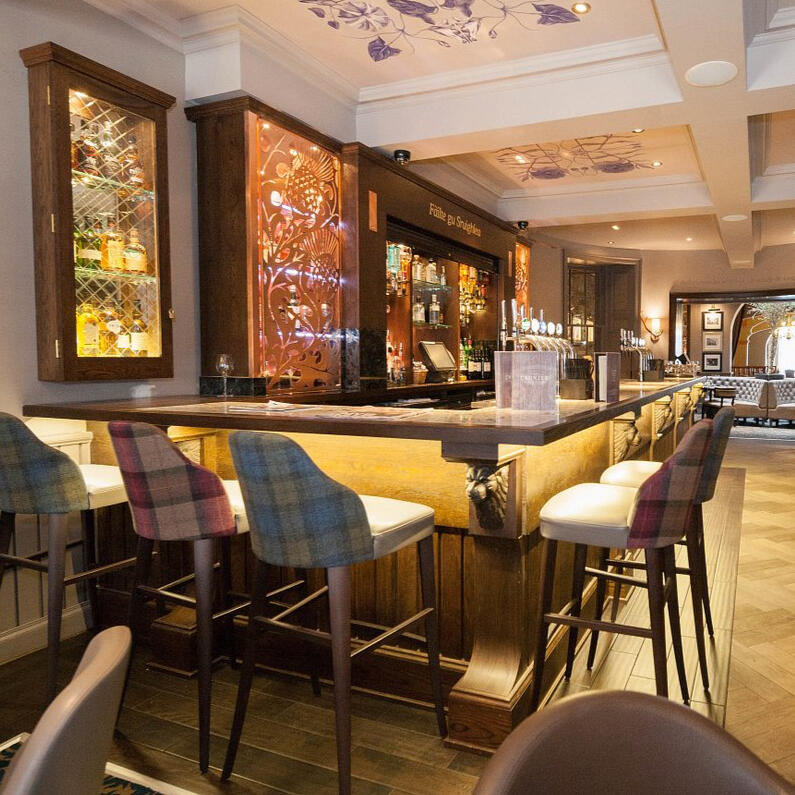 Cronies Bar &amp; Restaurant